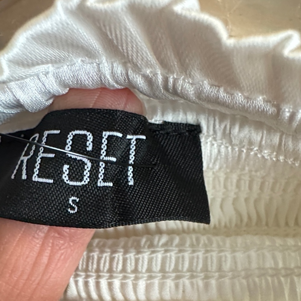 Reset By Jane Silky Amore White Ruffled Mini Skirt NWT, Size Small - Picture 6 of 6